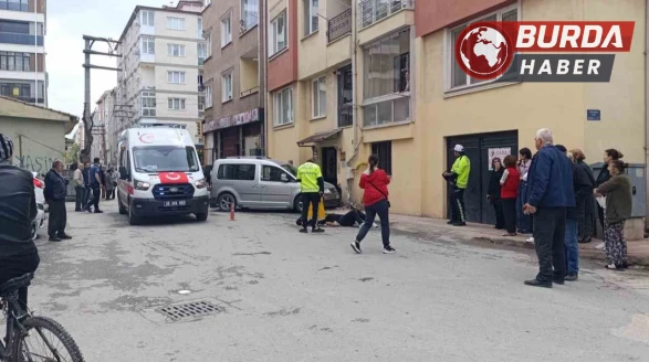 Eskişehir’de araç yayalara çarptı: 2 kişi ağır yaralandı
