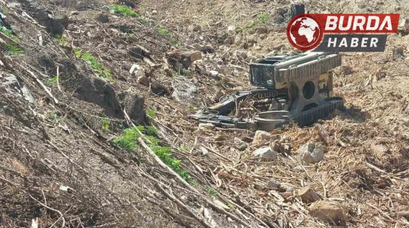 Antalya'da iş makinesinin altında kalan operatör hayatını kaybetti