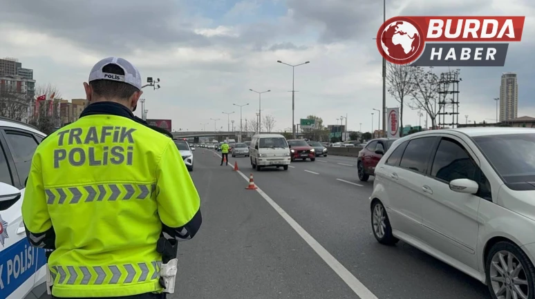 Kozan’da silahla "şaka" videosu çeken gençler polisi görünce panikledi