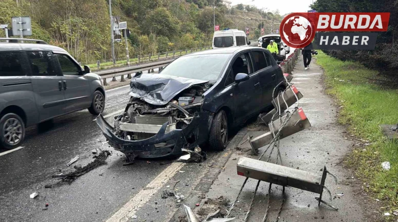 Beşiktaş'ta Yoğun Yağmur Kazalara Yol Açtı, Can Kaybı Yaşanmadı