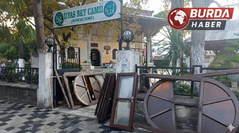 Söke'nin Tarihi Koca Camii'nde Restorasyon Çalışmaları Başladı