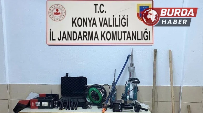 Konya'nın Kulu İlçesinde Kaçak Kazı Yapan 8 Kişi Gözaltına Alındı