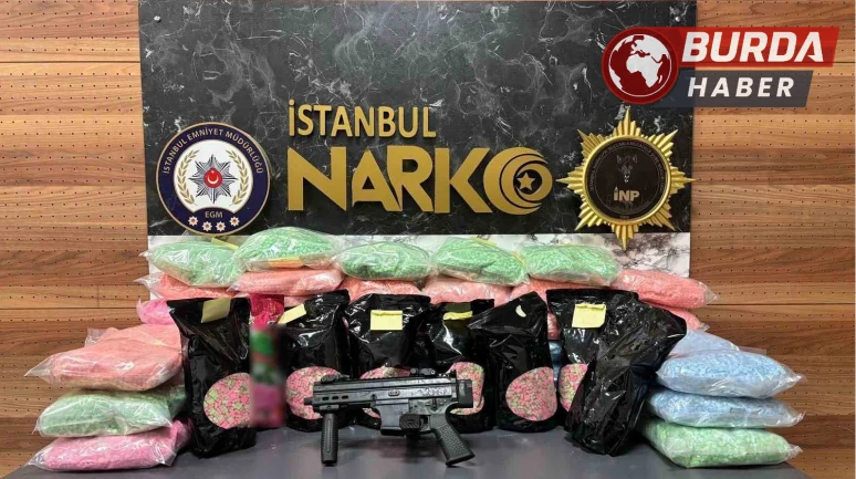 Avcılar'da Bir Evde 601 Bin 380 Adet Uyuşturucu Hap Ele Geçirildi