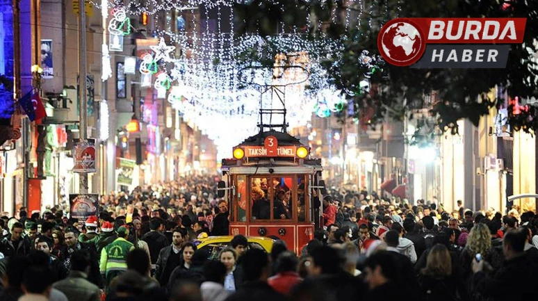 İstanbul'da Yılbaşı Tedbirleri Alındı: 50 Bin Personel Görev Alacak