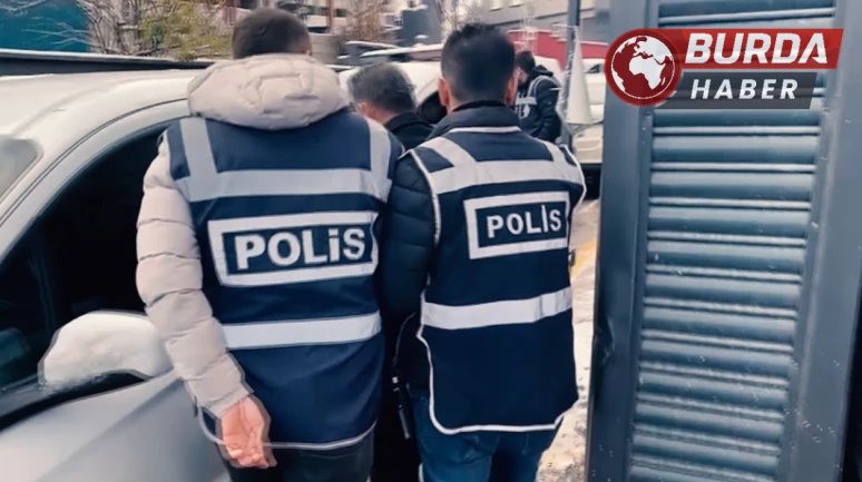 Gaziantep'te Yapılan Operasyonda 25 Ruhsatsız Silah Ele Geçirildi