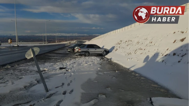 Van'da Meydana Gelen Zincirleme Trafik Kazasında 5 Kişi Yaralandı