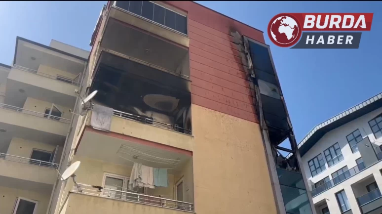 Bursa'da bir şahıs önce eşiyle tartıştı sonra evini ateşe verdi.