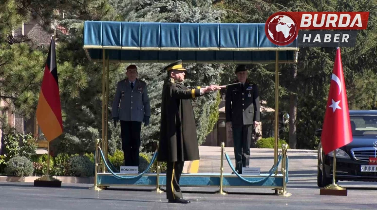 Orgeneral Metin Gürak, Alman mevkidaşı Breuer ile bir araya geldi.