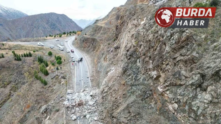 Kapanan Artvin-Şavşat-Ardahan Karayolu tek yönlü ulaşıma açıldı.