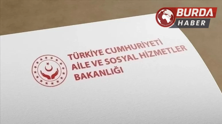 Kendisi ve bebeğinin mahrem görüntülerini teşhir eden anne gözaltında!