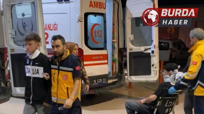 Yan bakma tartışmasında 2 kişi silah kabzasıyla darp edildi.