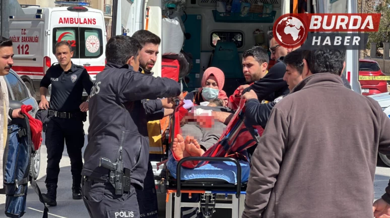 Karatay'da karısını bıçakla ağır yaralayıp sonra kendini bıçakladı.