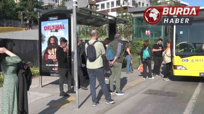 İstanbul'da Özel Halk Otobüsleri kontak kapama eylemi gerçekleştirdi