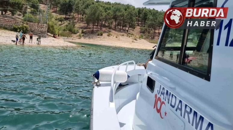 Şanlıurfa’da suda yüzen 32 kişiye 94 bin lira ceza kesildi.