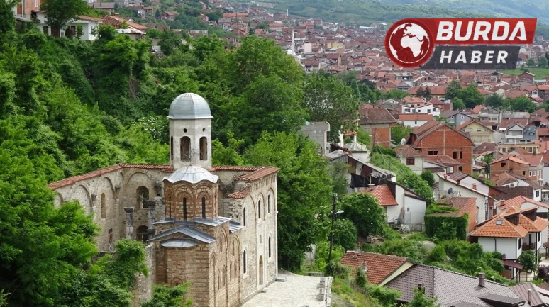 Cinnet getiren Türk baba kızını öldürüp eşini ve diğer kızını yaraladı