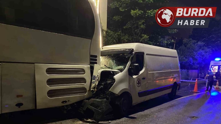 İzinsiz alınan araçla ortalığı savaş alanına çevirdiler.