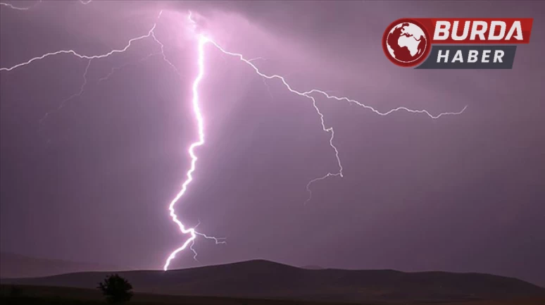 Ardahan’da yıldırım isabet eden şahıs hayatını kaybetti.