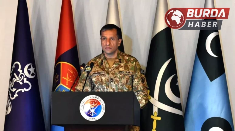 Korgeneral Chaudhry,: "Hindistan’da 26 askeri hedef vuruldu"