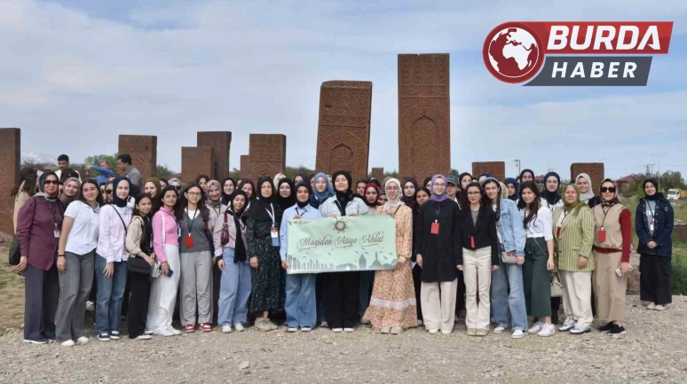 65 ilden bin 600 öğrenci Ahlat Cumhurbaşkanlığı Külliyesi’nde