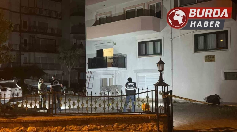 Erdek’te genç kız, sevgilisi tarafından bıçaklanarak öldürüldü.