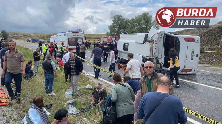 Midibüs şarampole devrildi: 2 kişi öldü, 27 kişi yaralandı