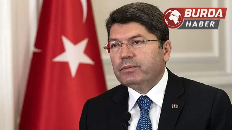 İzmir’de ormana benzin dökerek yangın çıkartan kişi gözaltına alındı.