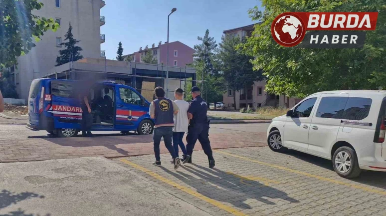 Eve bıraktıkları 850 bin liralık takıları bir çocuk tarafından çalındı