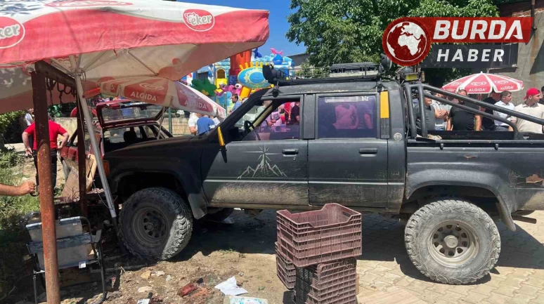 Ehliyetsiz sürücü dehşet saçtı: 2 çocuk yaralandı