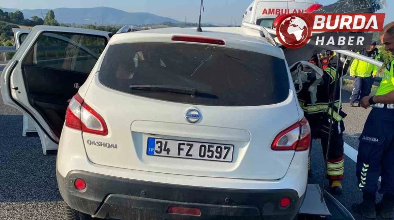 Tıra arkadan çarpan SUV otomobildeki 2 kişi hayatını kaybetti.