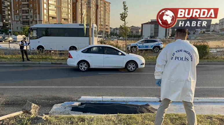 Çorlu’da 14 yaşındaki sürücü hayatını kaybetti, yolcu ağır yaralandı.