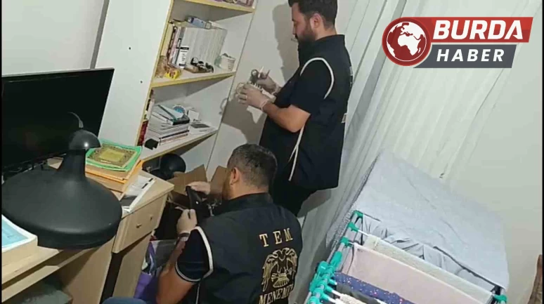 İzmir’de FETÖ/PDY’ye hücre evleri operasyonu: 40 kişi gözaltına alındı