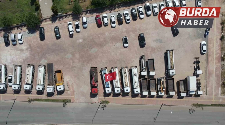 Sahte belgelerle tescil edilen 22 araç muhafaza altına alındı.