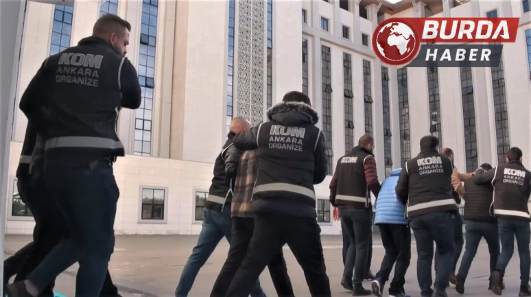 Ayhan Bora Kaplan ve 4 polisin ’rüşvet’ten yargılanmasına devam edildi