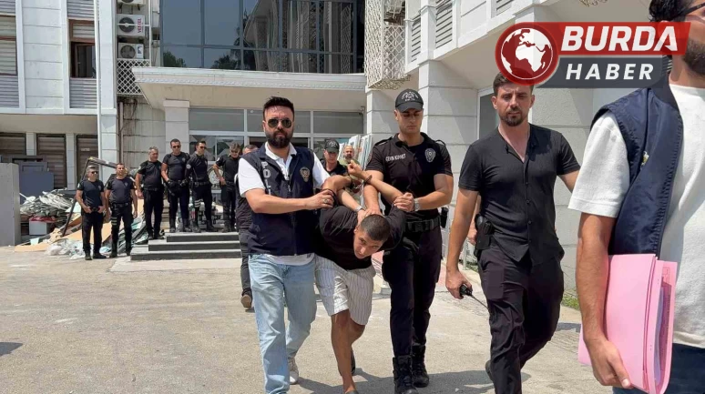 Mersin’de anne ve kızını tabanca ile vurarak öldüren zanlı yakalandı.