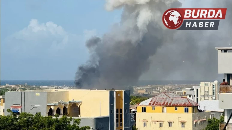 Uganda ordusuna ait helikopter Mogadişu’da düştü.