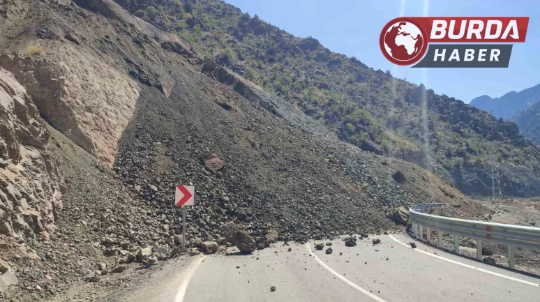 Artvin’in Yusufeli ilçesinde heyelan meydana geldi.