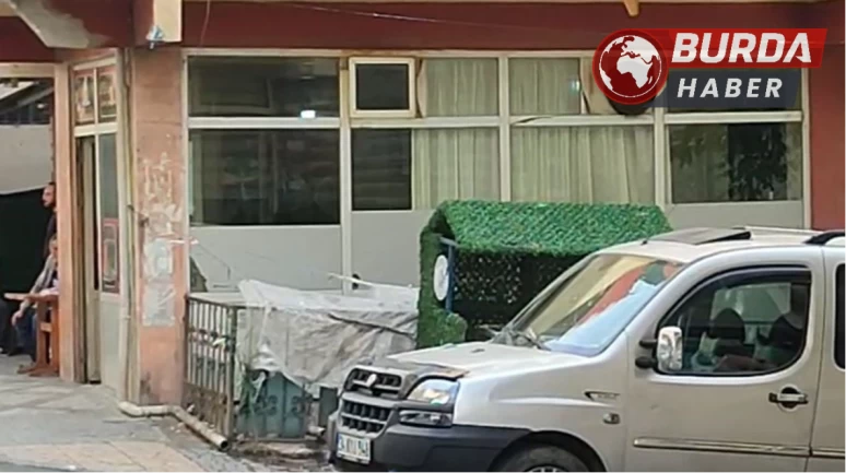 Bağcılar’da bir kahvehane uzun namlulu silahlarla tarandı.