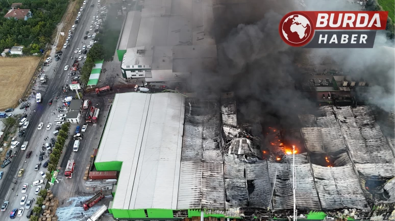 Teksüt fabrikasında çıkan yangında 2 işçi hayatını kaybetti.