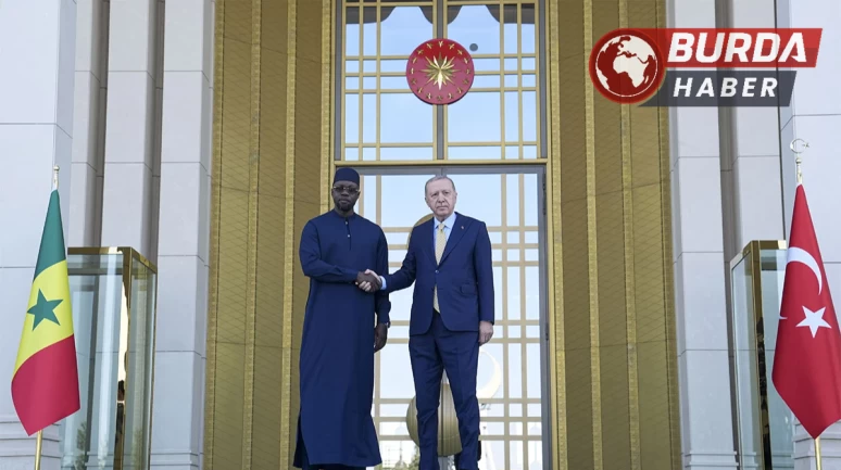 Recep Tayyip Erdoğan, Senegal Başbakanı Sonko’yu törenle karşıladı.