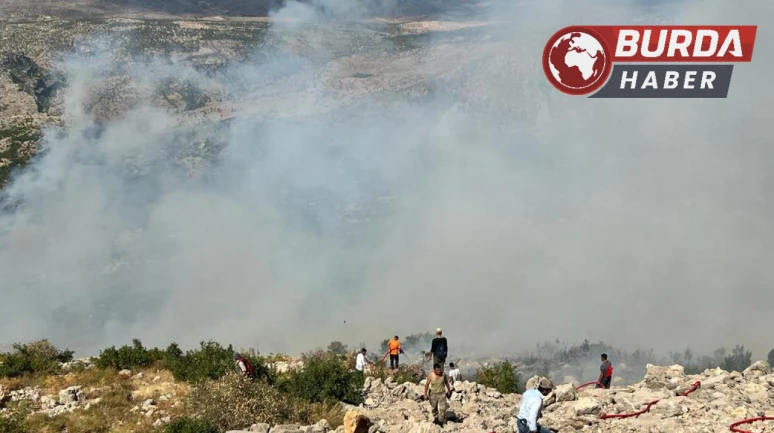 Diyarbakır’daki orman yangınına havadan ve karadan müdahale sürüyor.
