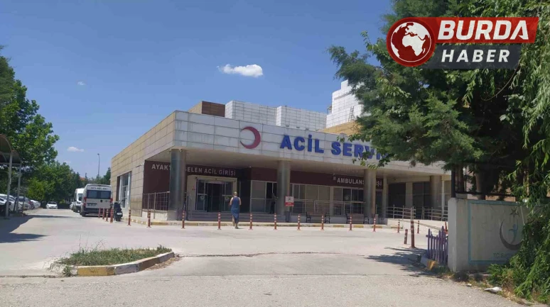 Denizli Çivril Devlet Hastanesinde 50 hastane personeli zehirlendi.