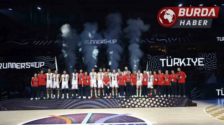 A Milli Erkek Basketbol Takımı ikinci defa Avrupa ikincisi oldu