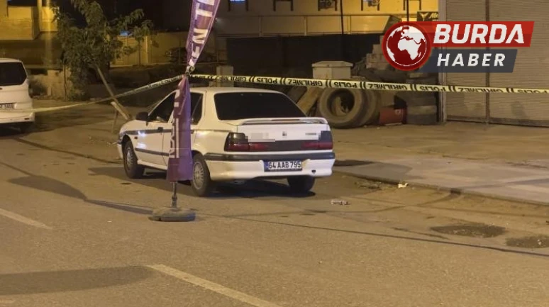 Şanlıurfa'da seyir halindeki otomobile silahlı saldırı düzenlendi.