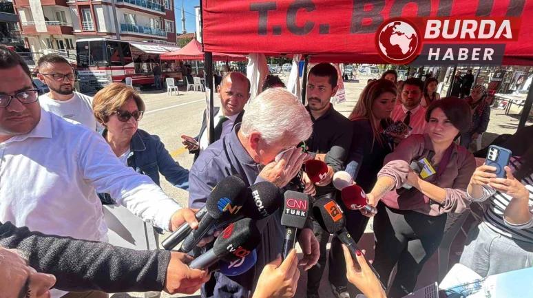 Sanıkların rahat tavırları, mağdur ailelerini sinir krizine soktu.