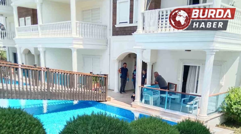 Antalya’da alacak-verecek kavgası cinayetle sonuçlandı.