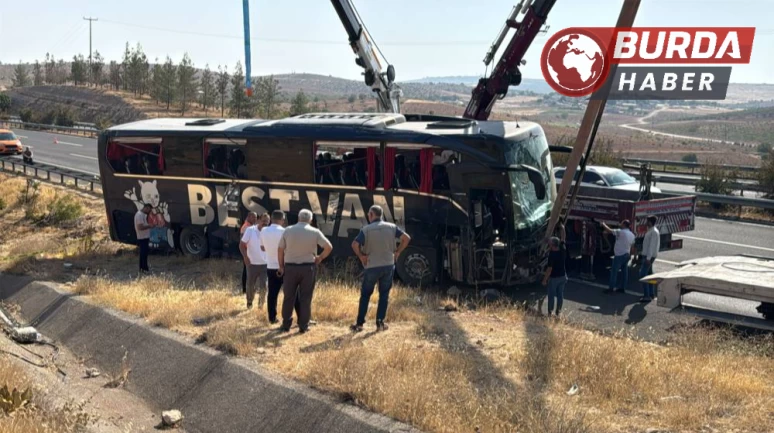 Şanlıurfa’da yolcu otobüsü devrildi: 27 kişi yaralandı