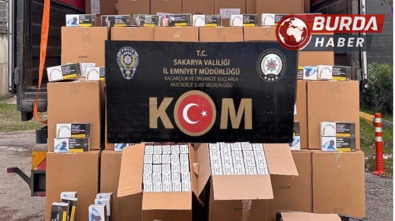 Sakarya'da Tırda 6 Milyon 610 Bin Kaçak Boş Makaron Ele Geçirildi