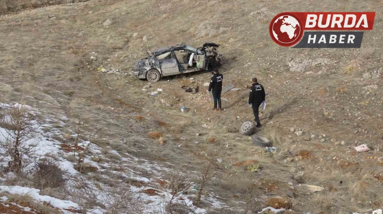 Otomobilin Lastiği Patladı, Şarampole Uçtu: 1 Ölü, 2 Ağır Yaralı