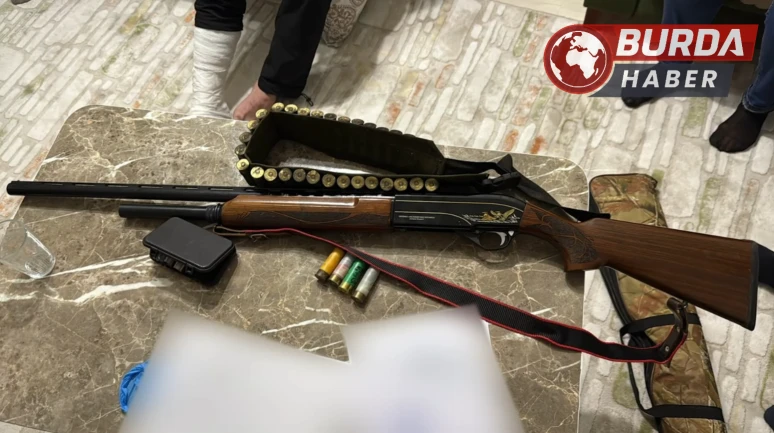 Antalya'da Eş Zamanlı Operasyonda 20 Adrese Baskın