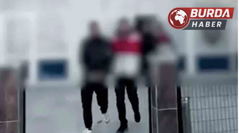 Çanakkale'de 33 Kaçak Göçmen ve 5 Organizatör Yakalandı